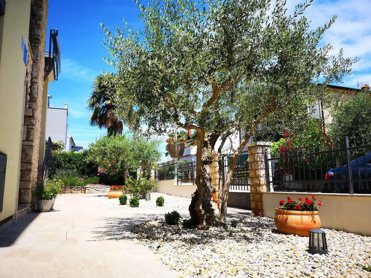 Apartments Sara Novigrad Istria